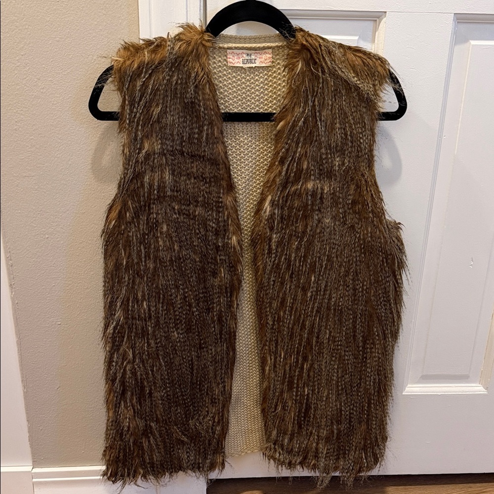 Tan & Brown Faux Fur-Look & Knit Vest